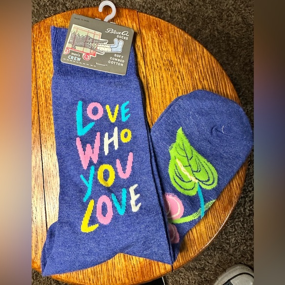 Blue Q Other - Blue Q Crew Socks “Love who you love”